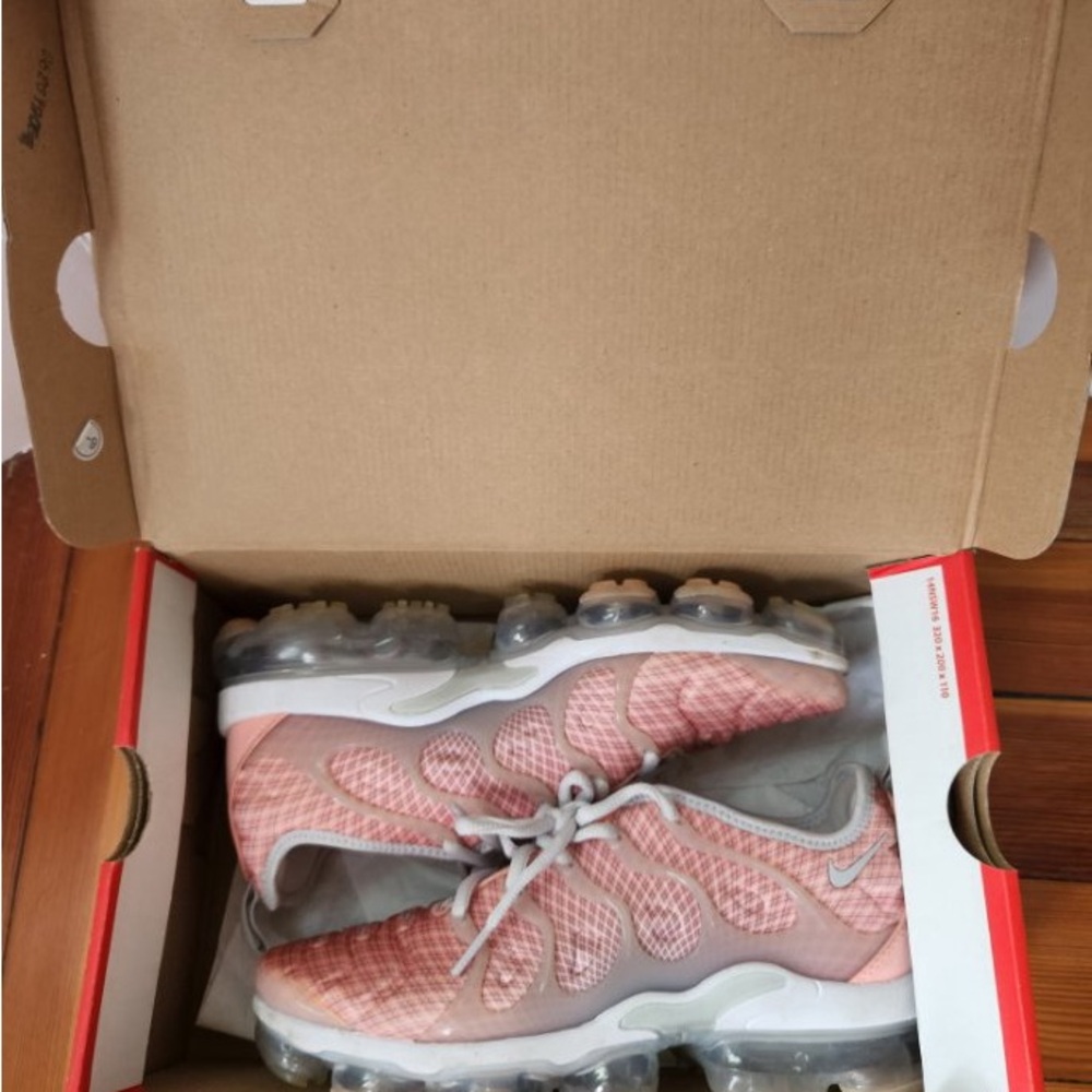 Nike Air Max Pink and Gray Shoes